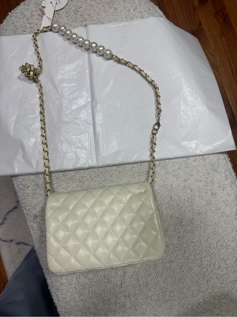 NWT Doe A Dear Quilted Pearl Crossbody Purse ✨
Retail $55 • Brand New With Tags - Picture 5 of 8